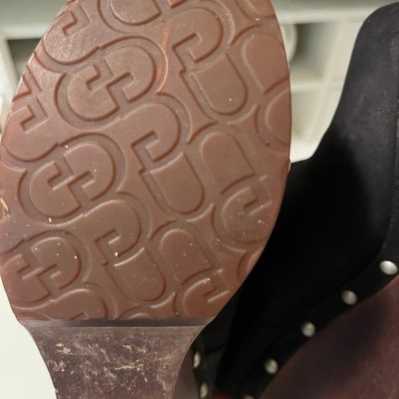 Uggs wedged boots stunning design fluffy . Great conditions - Picture 10 of 16